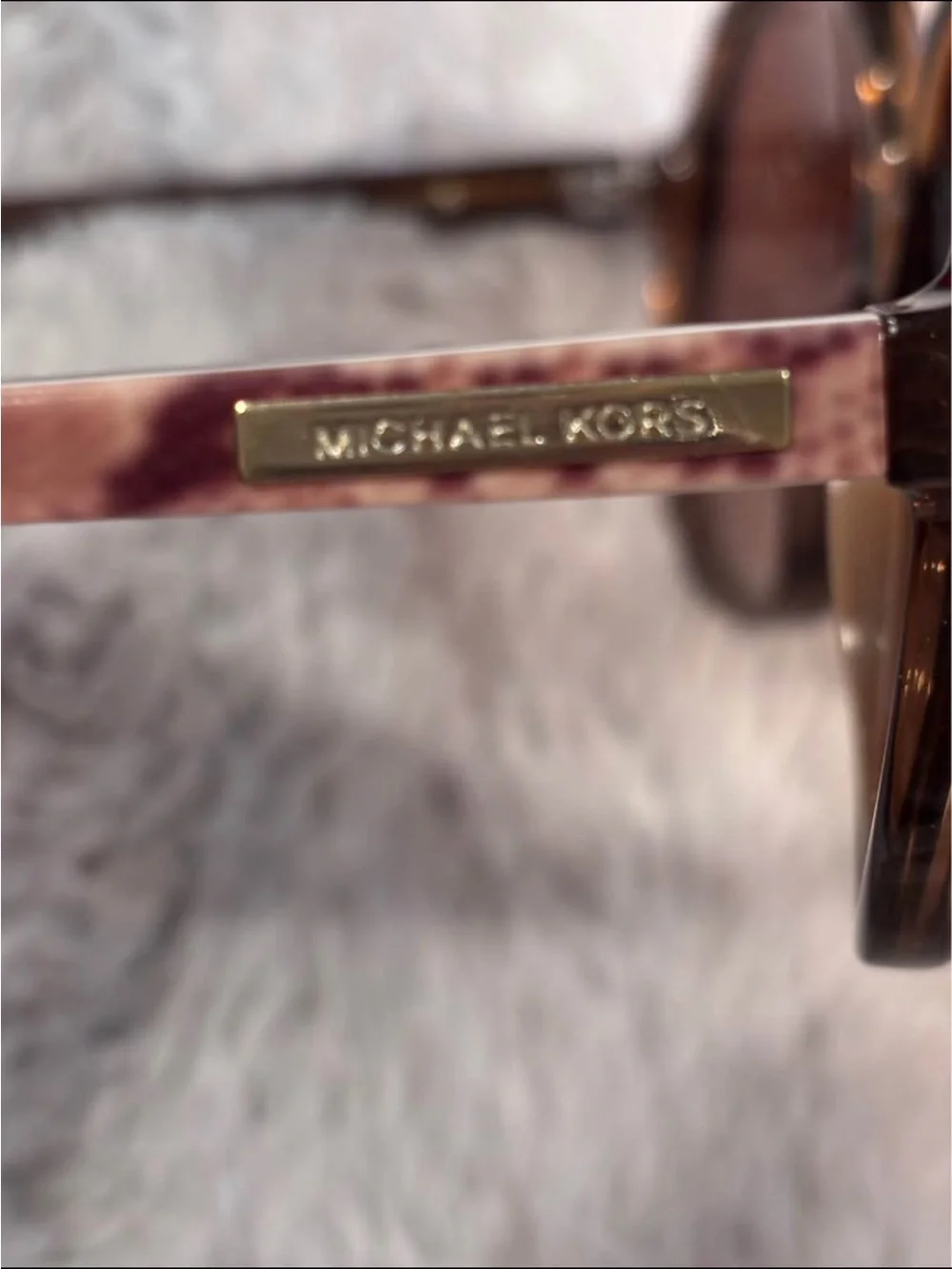Michael Kors round oval